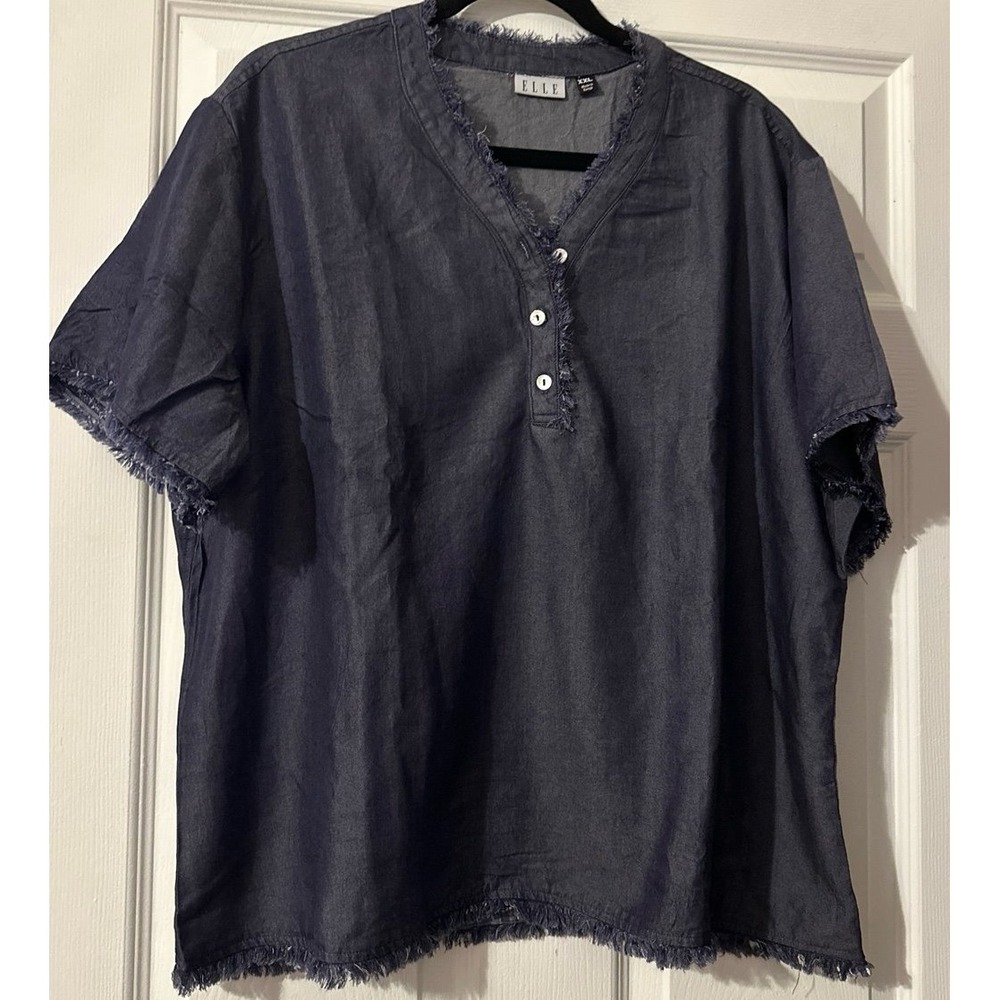 Elle Frayed V-Neck Chambray Top | Short Sleeve Button Front Blouse XXL NEW